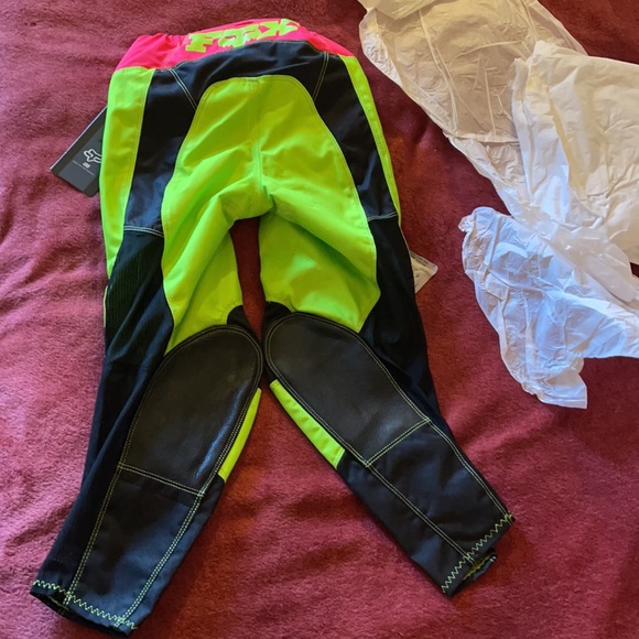 Fox Gear - Picture 2 of 2